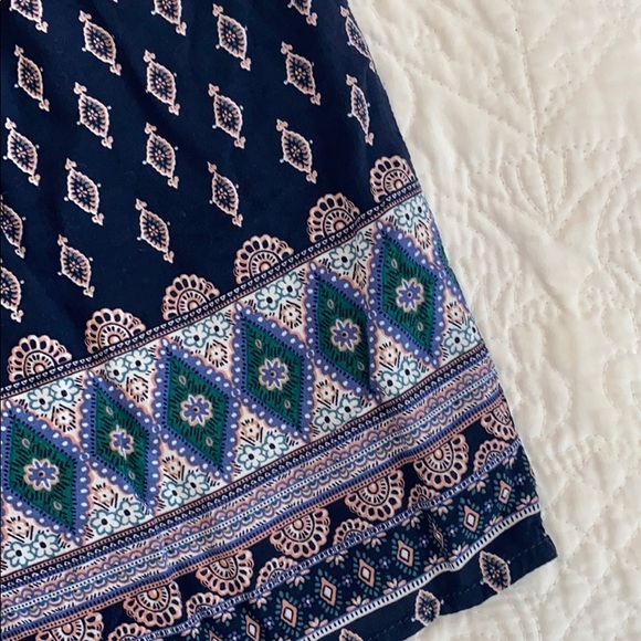 Flowy Shorts - Picture 3 of 3